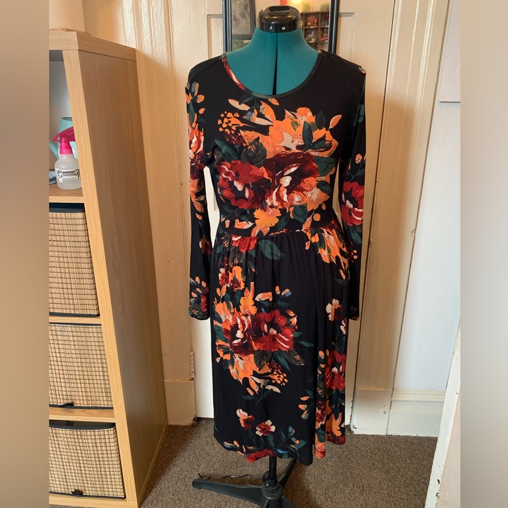 Flowered Midi Dress NWOT